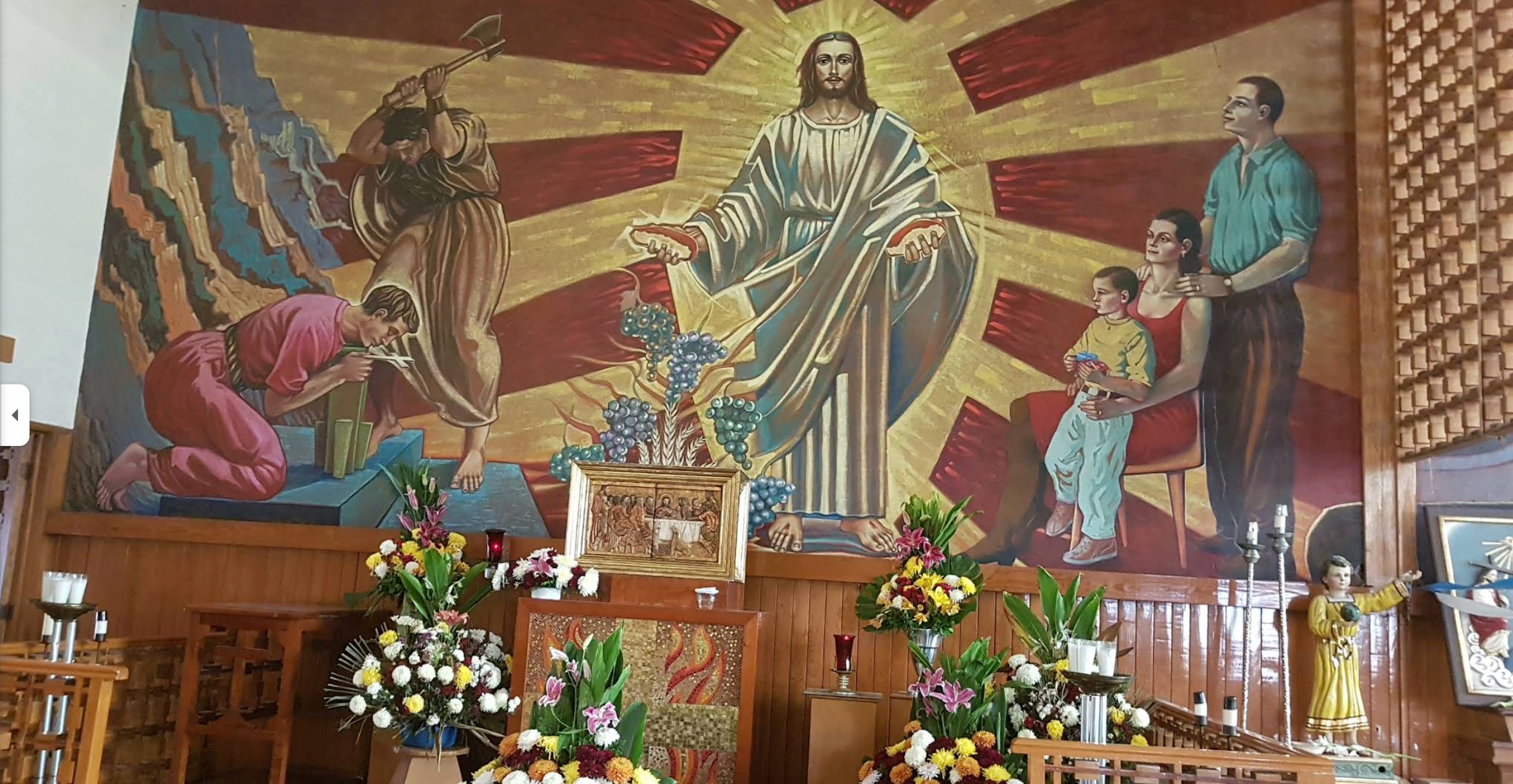 Mural religioso de San Cristobal
